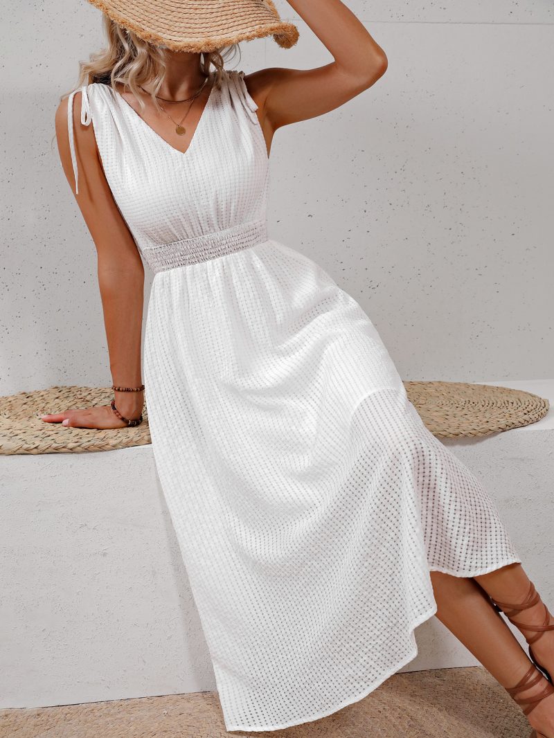 Elegant V-Neck Sleeveless White Dress - Image 5