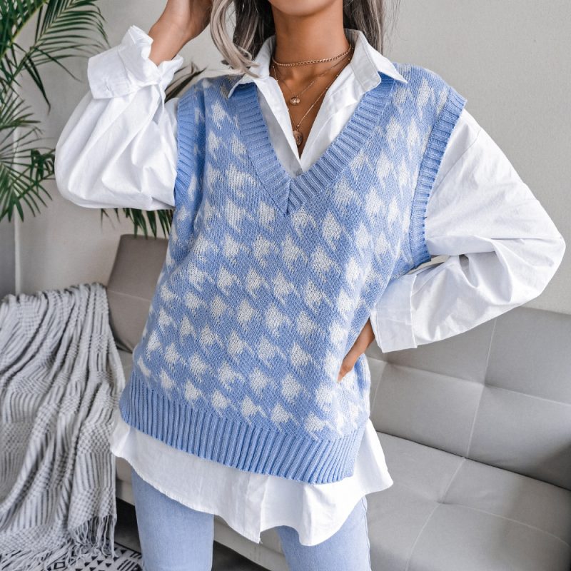Houndstooth V-neck Knit Vest - Image 7