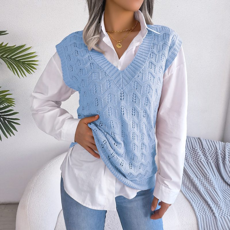 Wavy V-Neck Knitted Vest for Women - Image 10