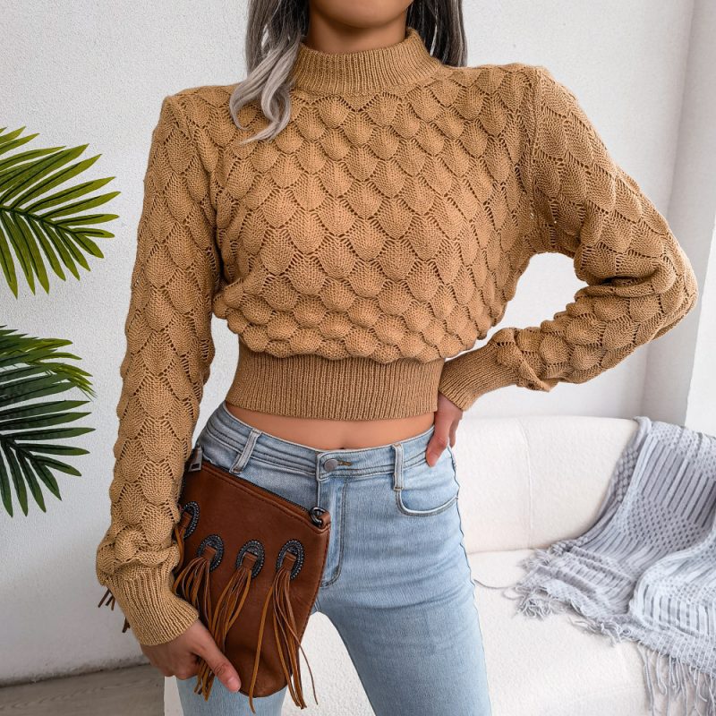 3D Diamond Hollow Cutout Cropped Sweater - Image 3