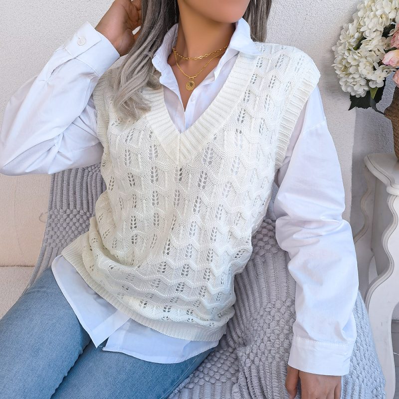 Wavy V-Neck Knitted Vest for Women - Image 6