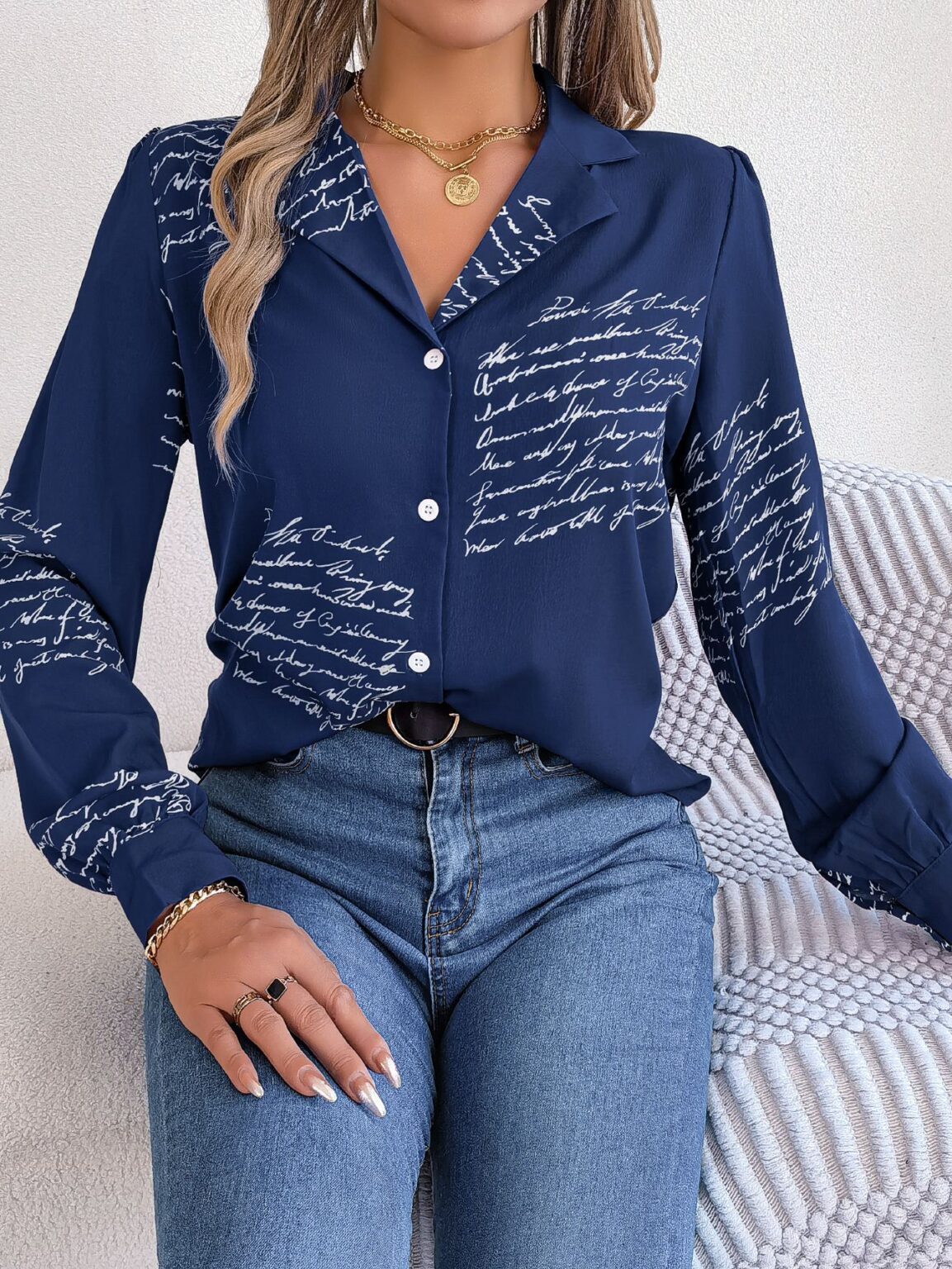 Letter-Embossed Suit Collar Long Sleeve Shirt for Autumn - Image 3