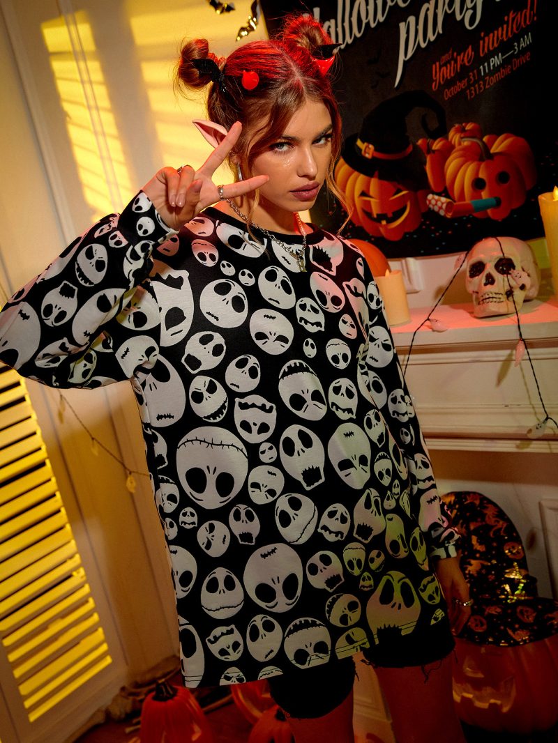 Trendy Halloween Skull Printed Pullover Sweater - Image 5