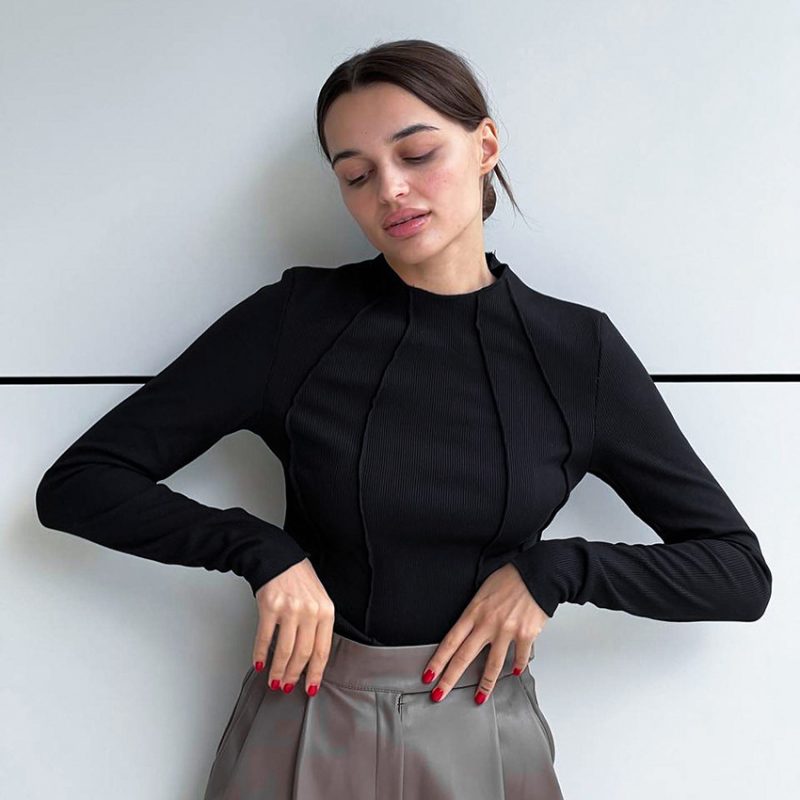 Thermal Knit Long-Sleeve Beige Bottoming Shirt - Image 4