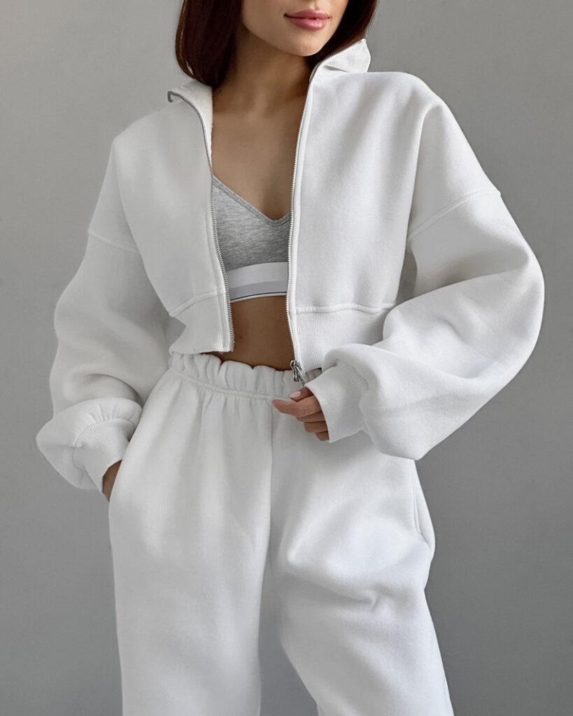 Fleece Pullover and Elastic Band Trousers Sports Set - Image 5