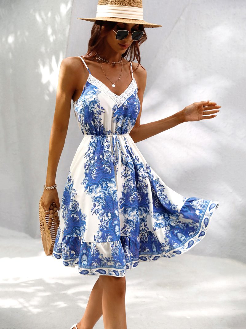 Blue and White Porcelain Color - Image 3