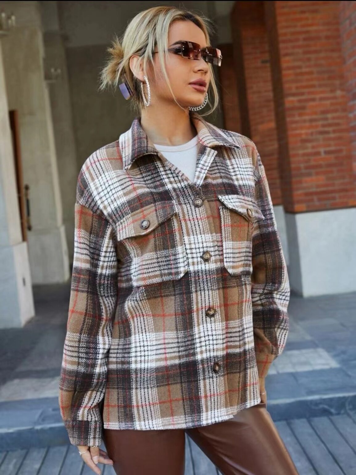 Retro Plaid Collared Woolen Coat - Image 3