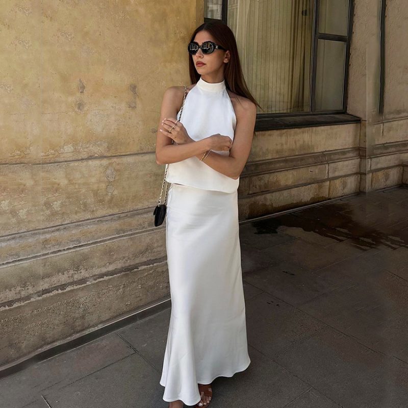 White Sleeveless Halter Vest and Fishtail Skirt Set - Image 2