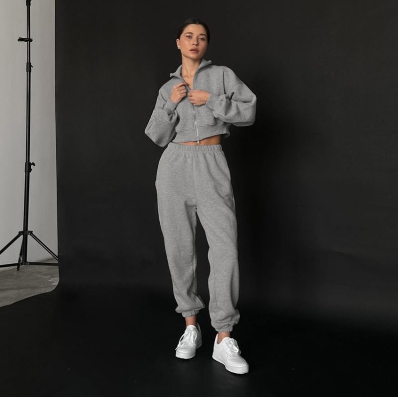 Fleece Pullover and Elastic Band Trousers Sports Set - Image 4