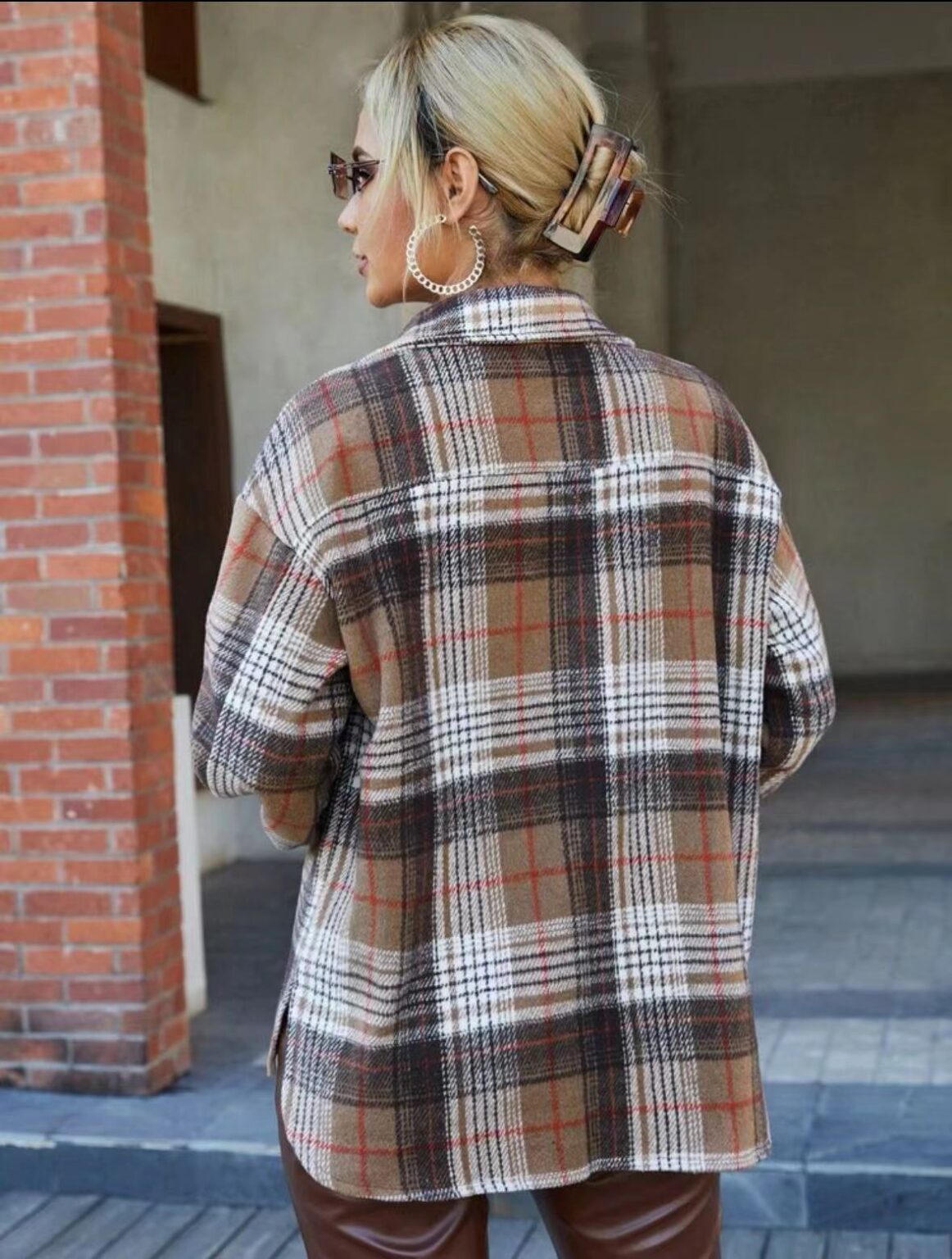 Retro Plaid Collared Woolen Coat - Image 4