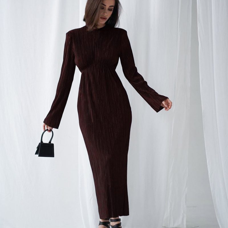 Elegant Backless Maxi Dress - Image 4