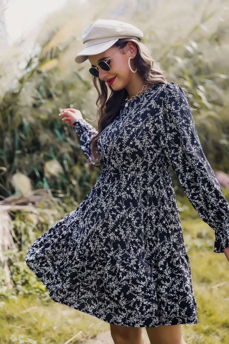 Printed Round Neck Long Sleeve Dress for Autumn - Image 4