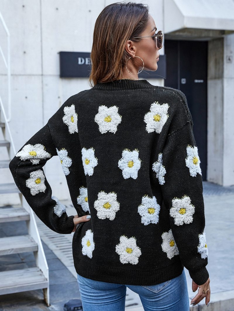 Three-Dimensional Contrast Knitted Sweater for Autumn/Winter - Image 5