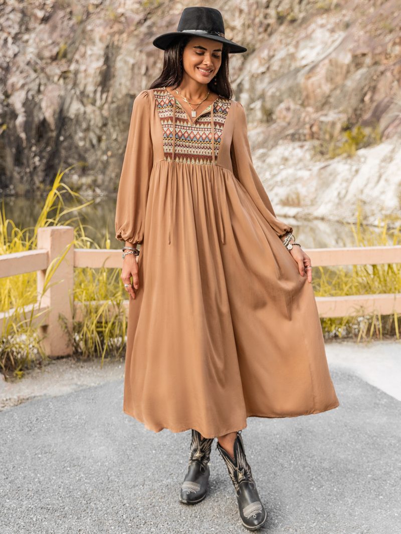 Timeless Elegance: Middle East-inspired Long Sleeve Solid Color Dress for Autumn - Image 6