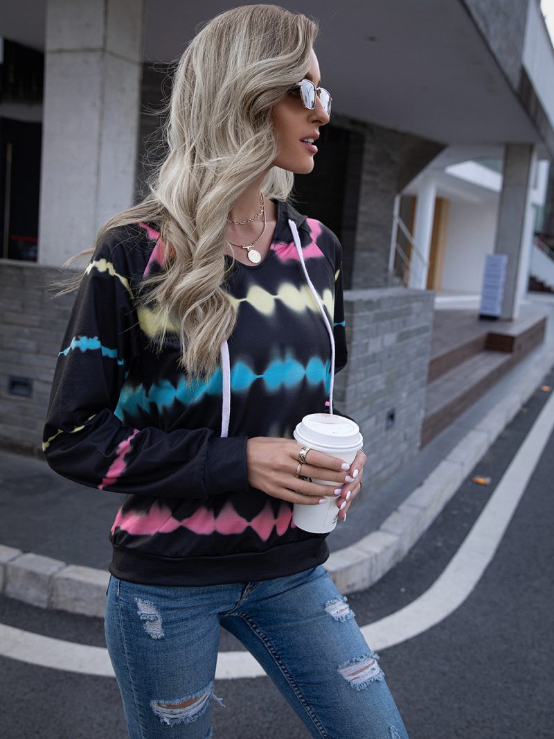 Tie-Dyed Hooded Sweater: Cozy Gradient Color Top - Image 4
