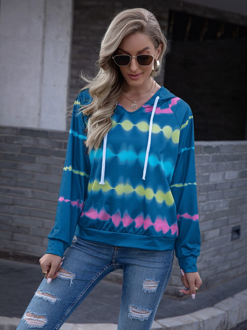 Tie-Dyed Hooded Sweater: Cozy Gradient Color Top - Image 6