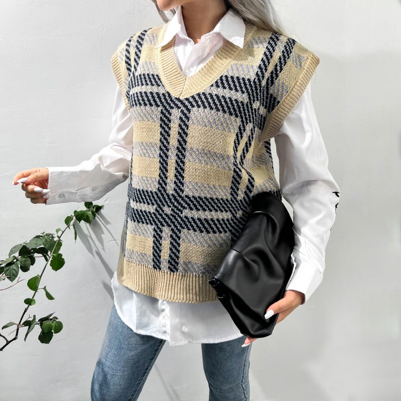Casual Plaid Knitted Vest for Women in Autumn/Winter - Image 7