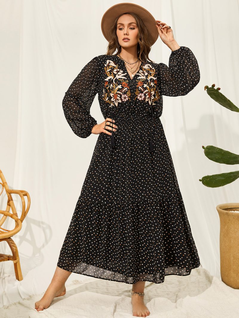 Plus Size V-Neck Polka Dot Embroidered Lantern Sleeve Dress - Image 3