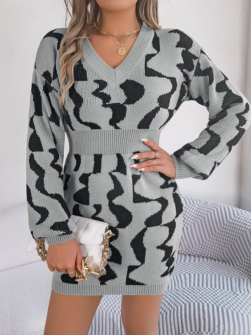 Contrast V-Neck Sweater Dress - Image 5