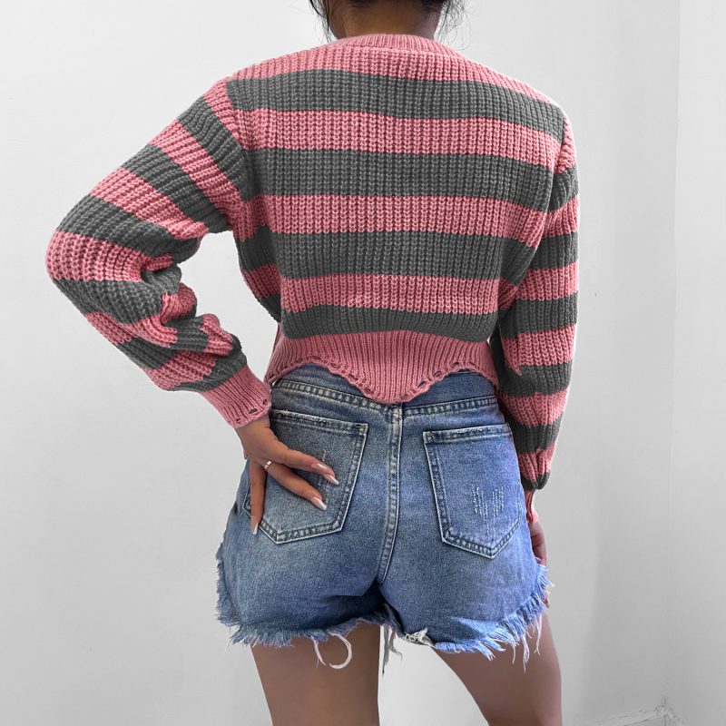 Color-Matching Knitwear Sweaters for Autumn/Winter on Independent Site - Image 3