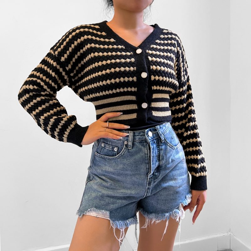 Knitwear Sweater Paired with Breasted Coat for Autumn/Winter - Image 2