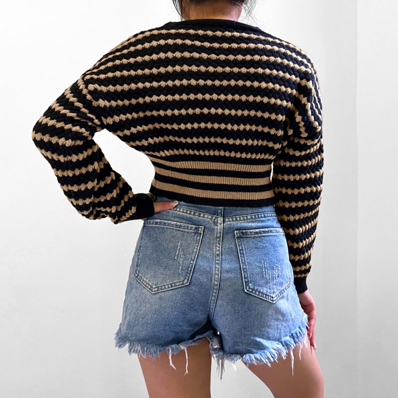 Knitwear Sweater Paired with Breasted Coat for Autumn/Winter - Image 3