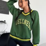 Effortless Elegance: V Neck Floral Print Long Sleeve Pullover for Women - Image 2