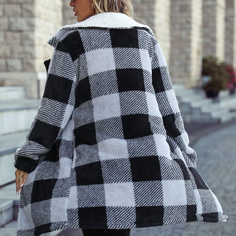 Collared Buckle-Free Plaid Loose Plush Coat - Image 4