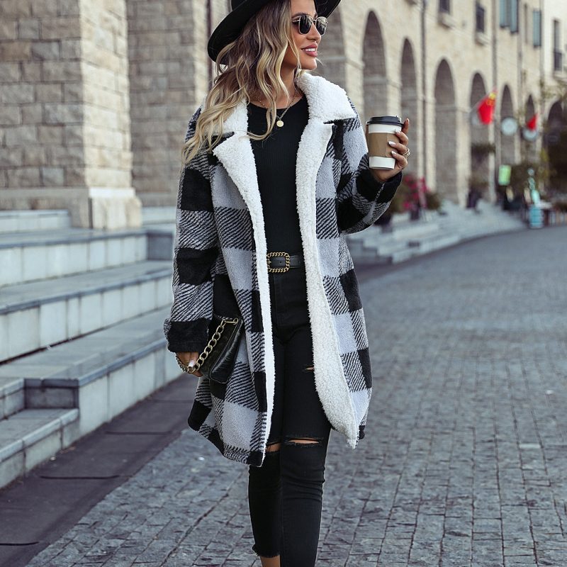 Collared Buckle-Free Plaid Loose Plush Coat - Image 2