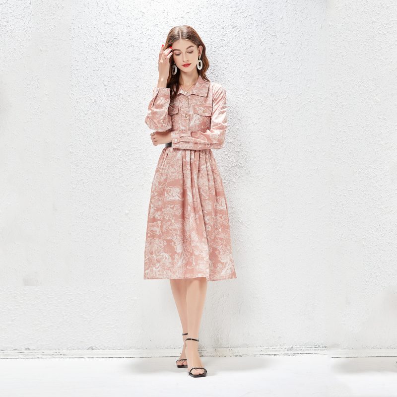 Elegant Jungle Print Midi Dress - Image 2