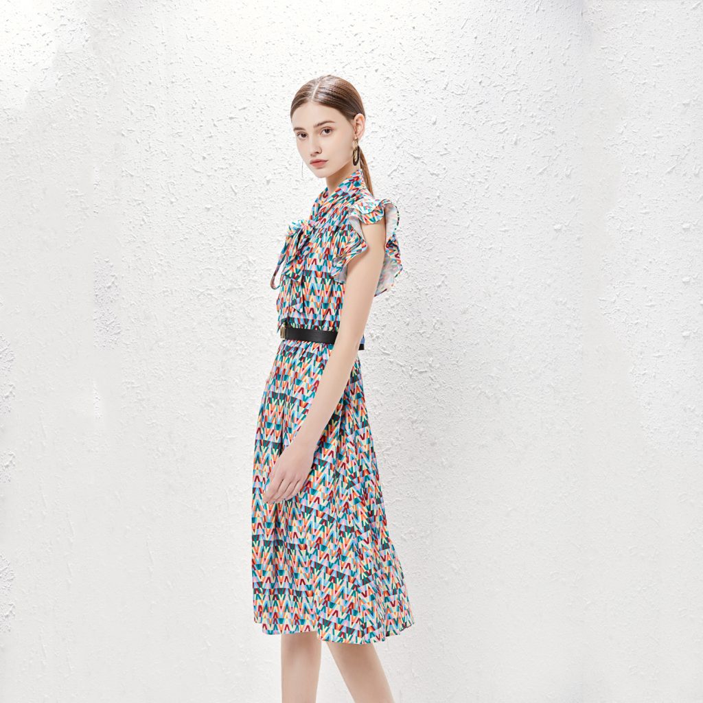 Color Letter Lace-Up Waist Dress - Image 4