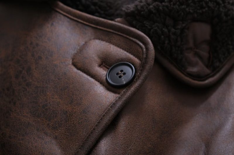Women's Retro Imitation Lamb Wool Collared Faux Jacket - Image 4