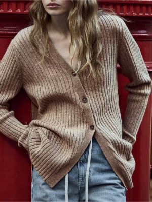 Fashionable Knitted Cardigan – Fall Women’s Sweater Coat