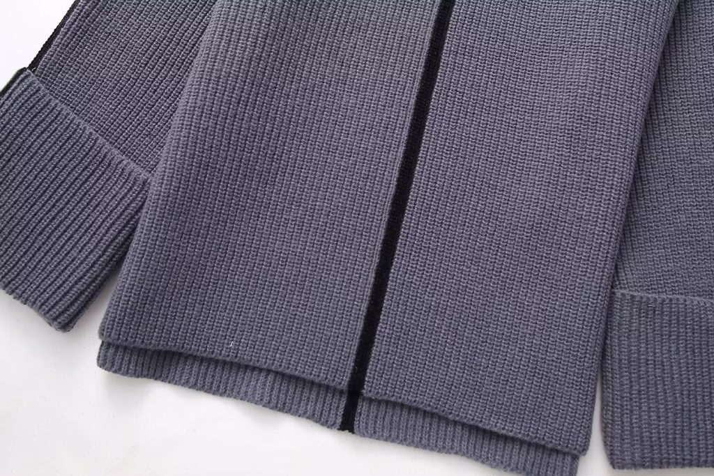 Winter Half Turtleneck Sweater - Image 4