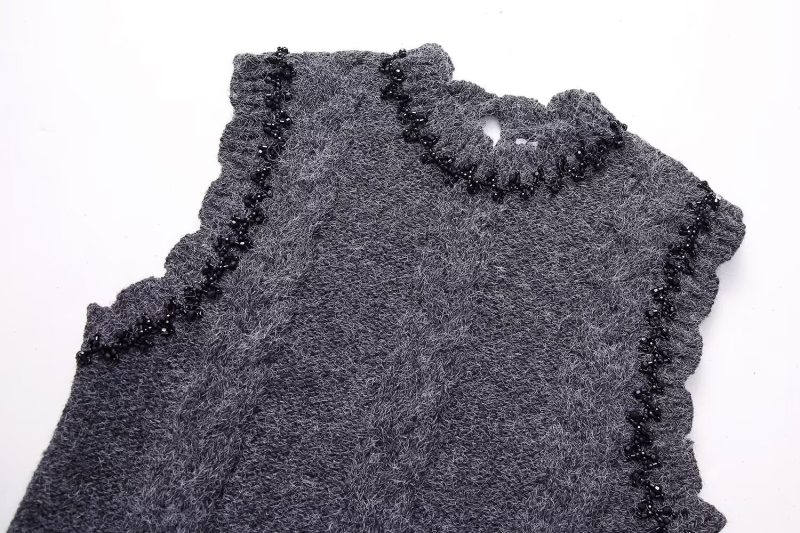 French Beaded Sleeveless Knitwear - Image 8