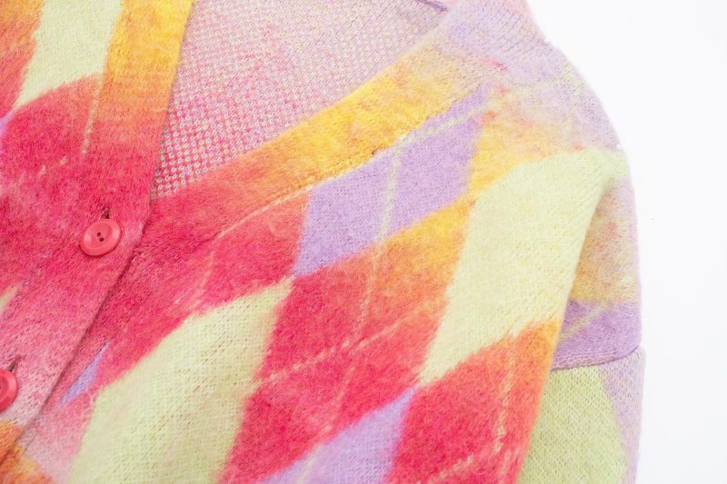 Retro V-Neck Rhombus Cardigan - Winter Sweater Coat - Image 9