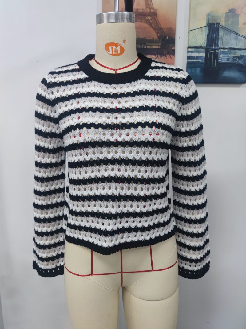 Round Neck Striped Pullover - Image 6