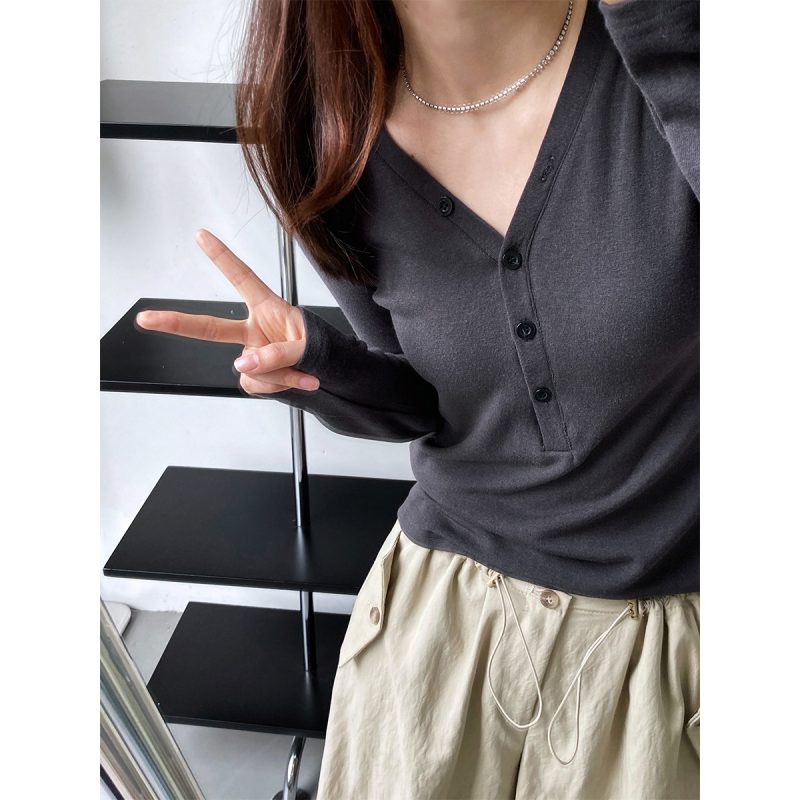 V-Neck Inner Wear Long Sleeve - Image 2