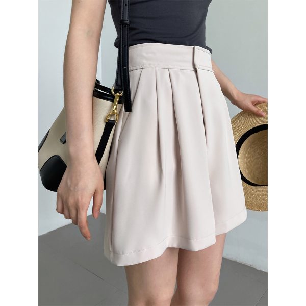 Oblique Placket Wide-Leg Shorts - Image 4