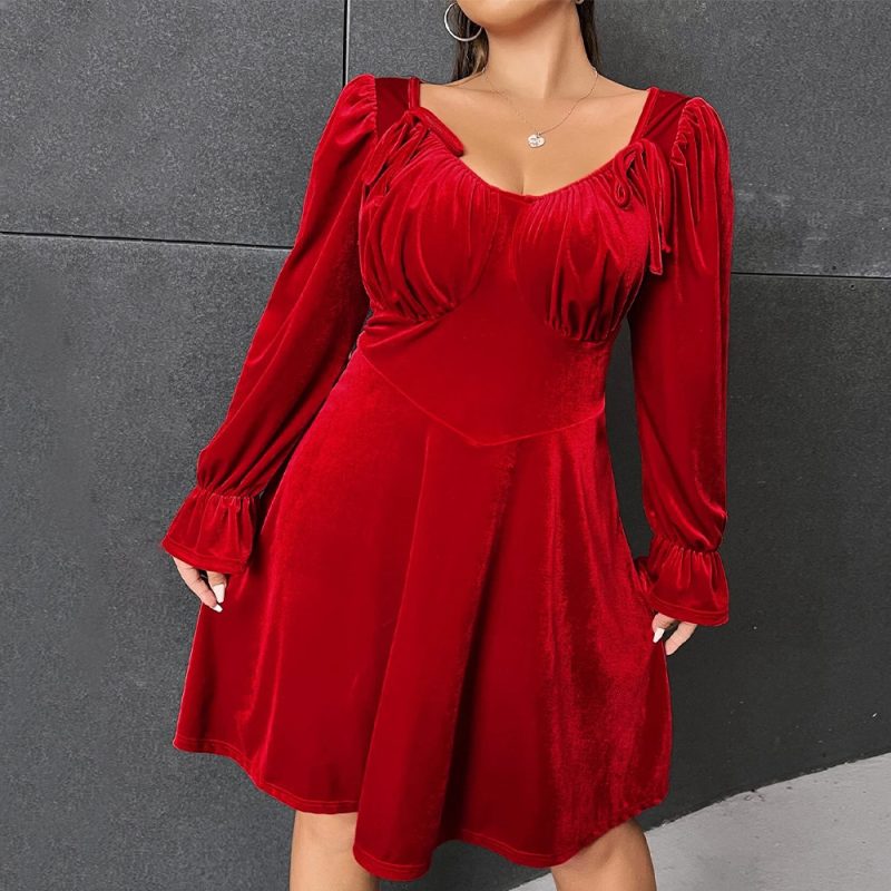 Plus Size Velvet Party Dress - Image 3