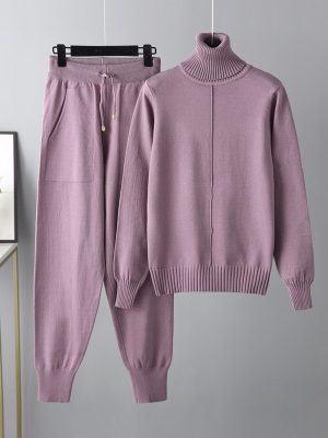 Turtleneck Sweater Set: Casual Autumn-Winter