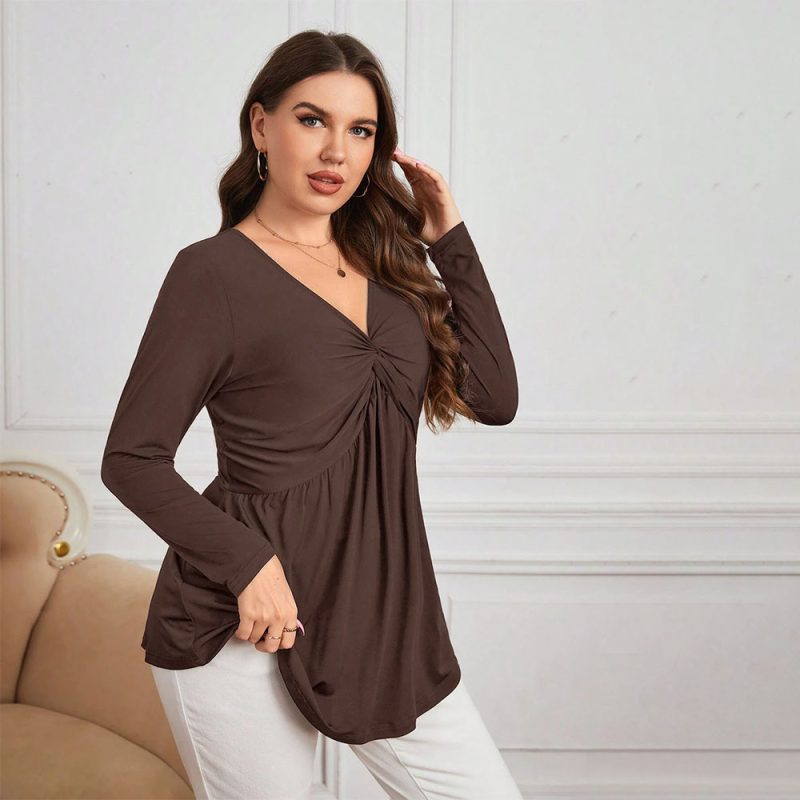 Plus Size Waist-Controlled Knit V-Neck Top - Image 4