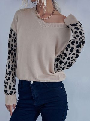 Leopard Print Long Sleeve Knitted Sweater for Autumn Women’s Wear