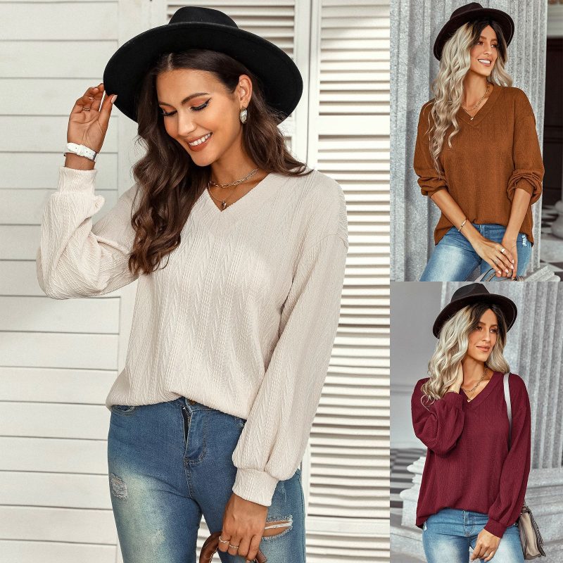 Chic Jacquard V-neck Sweater: Early Autumn Elegance - Image 5