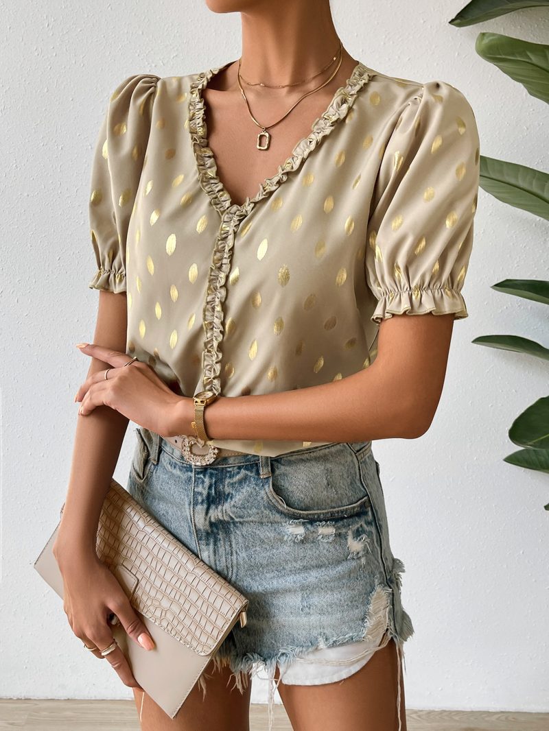 Lace V-Neck Bronzing Slim Top - Summer Casual Chic - Image 3
