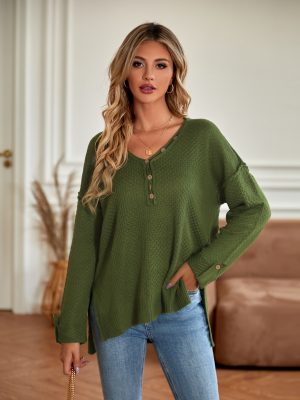 V-neck Knitted Sweater – Autumn Comfort