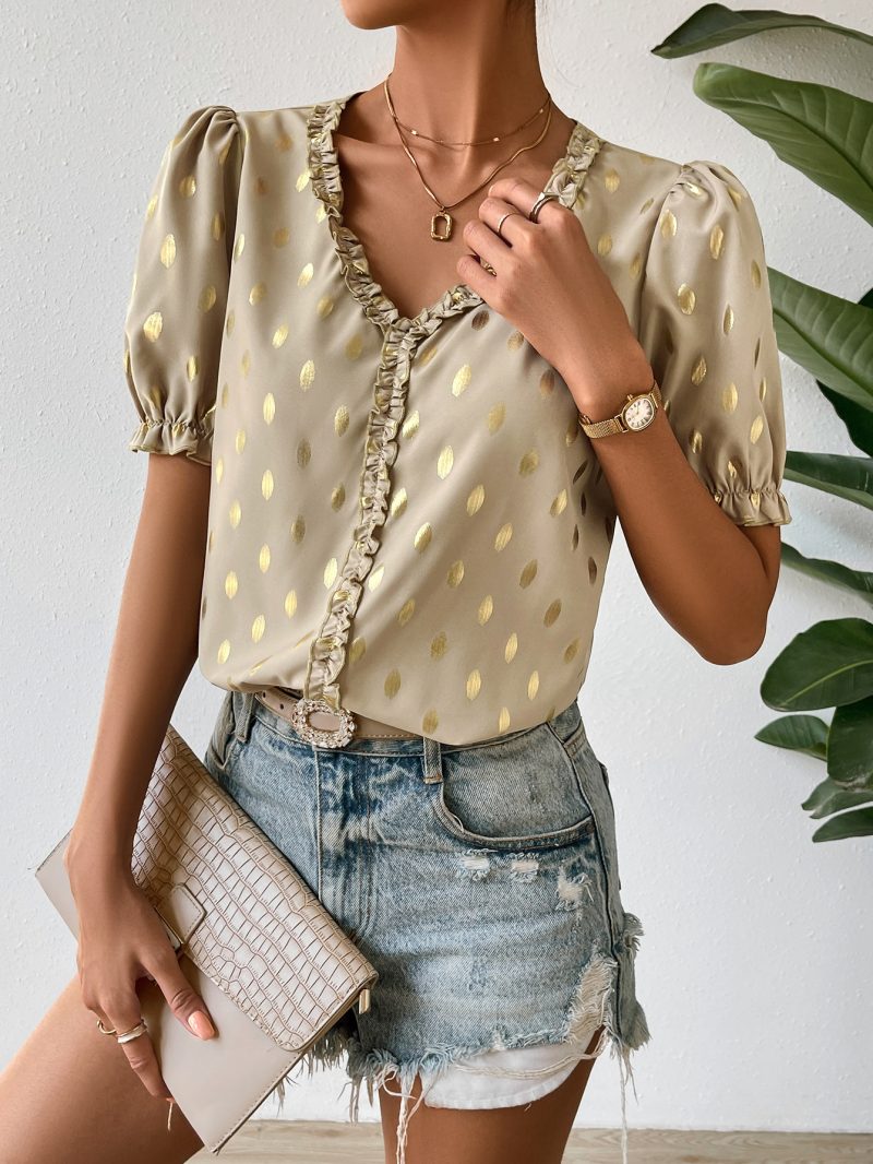 Lace V-Neck Bronzing Slim Top - Summer Casual Chic - Image 4