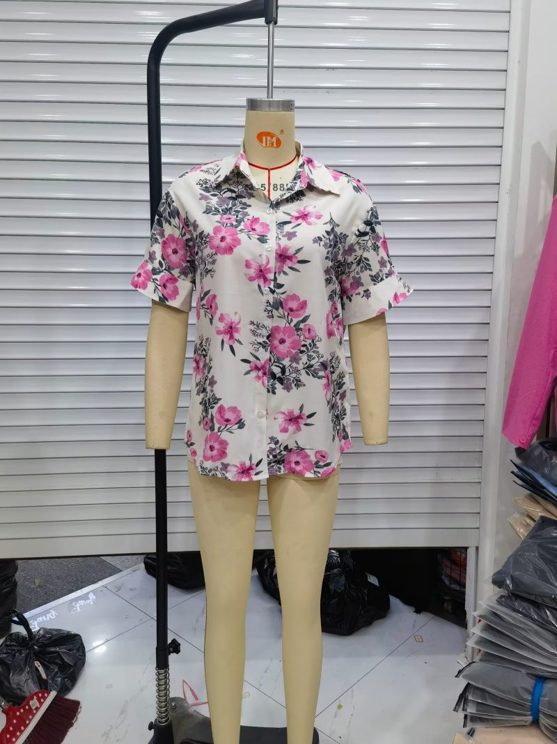Chic Lace Collar Short Sleeve Shirt: A Summer Wardrobe Essential - Image 9