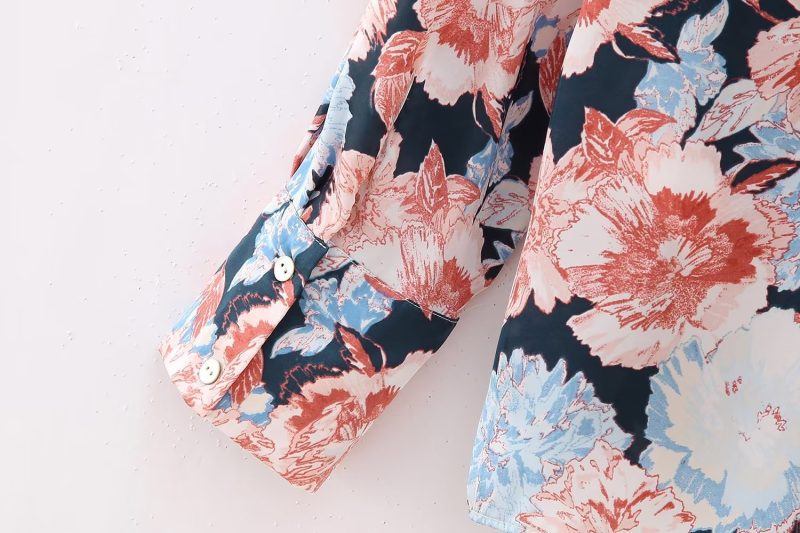 Floral Elegance: Loose Collared Long-Sleeve Shirt for Women - Image 9