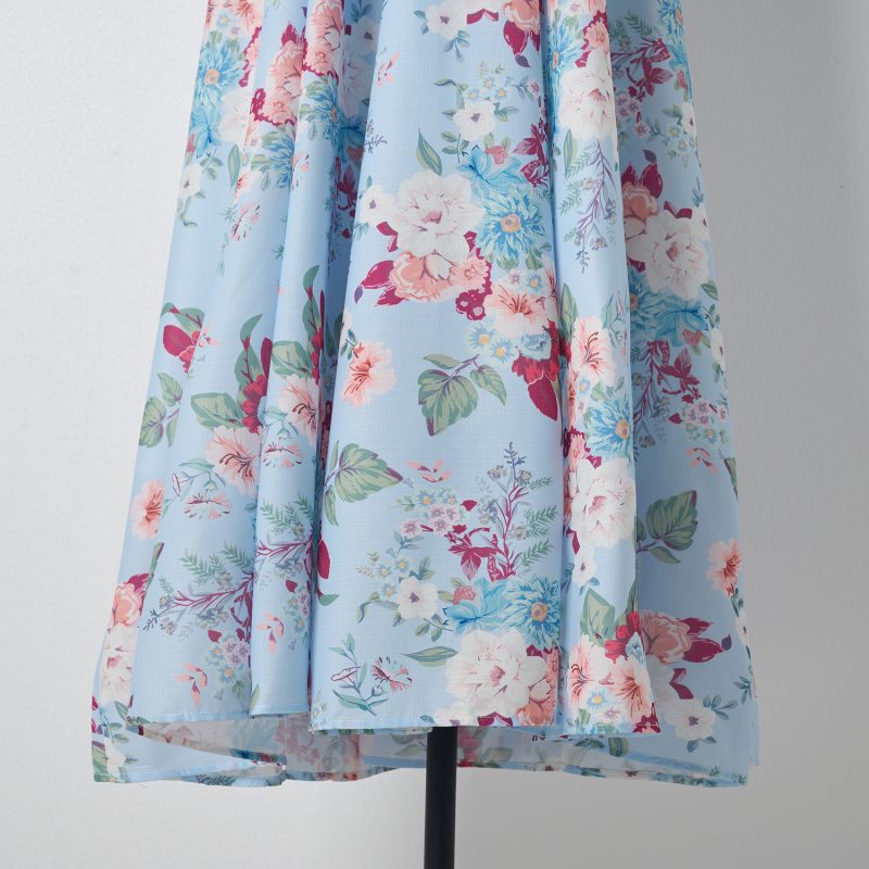 Elegant Holiday Style V-Neck Printed Dress with Puff Sleeves - Image 7